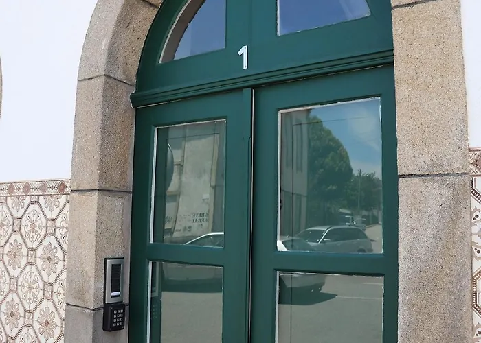 Cork Train Station Pensión