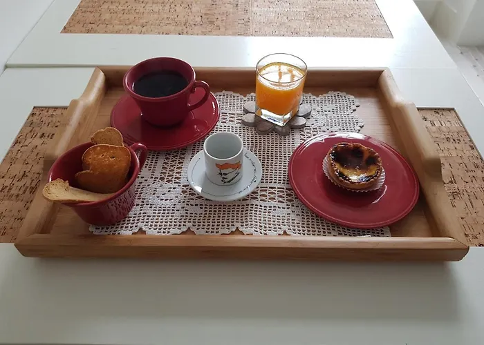 Pensión Cork Train Station